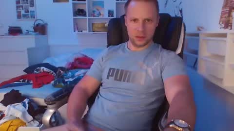 Long distance cumshot online show from 9, 12, 2024