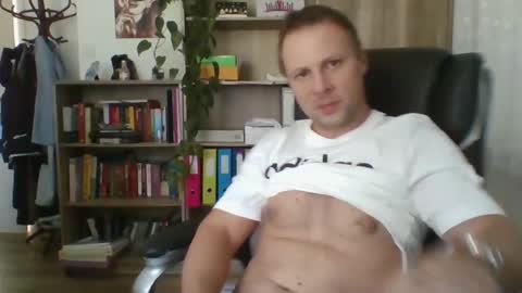 Long distance cumshot online show from 4, 2, 2025