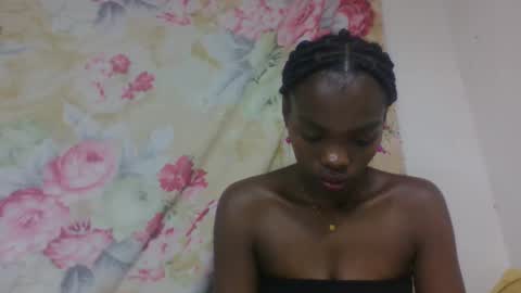 aadienne online show from 24, 3, 2026