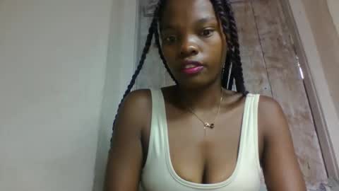 Snapshot of aadienne chatting on 2, 5, 2026 aadienne online show from 2, 5, 2026