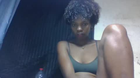 Snapshot of aadienne chatting on 9, 5, 2026 aadienne online show from 9, 5, 2026