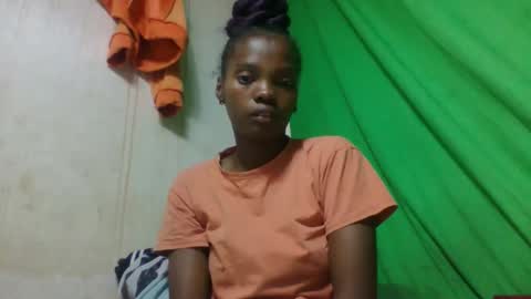 Snapshot of aadienne chatting on 10, 5, 2026 aadienne online show from 10, 5, 2026