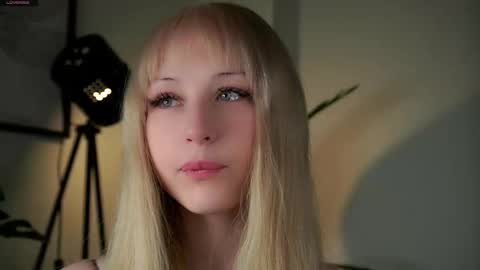 Snapshot of aameow chatting on 29, 11, 2025 Amy online show from 29, 11, 2025