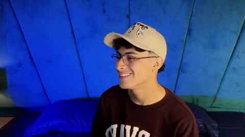 Aaron Ezequiel online show from 30, 9, 2025