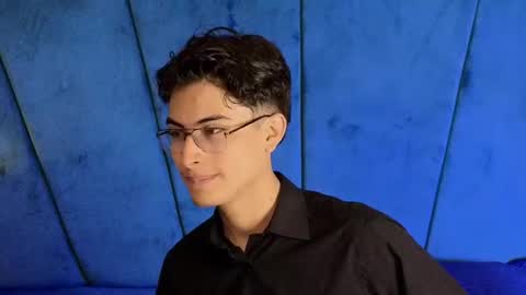 Aaron Ezequiel online show from 4, 10, 2025