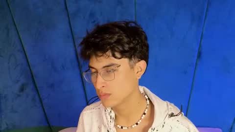 Aaron Ezequiel online show from 16, 10, 2025