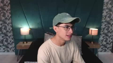 Aaron Ezequiel online show from 12, 6, 2026