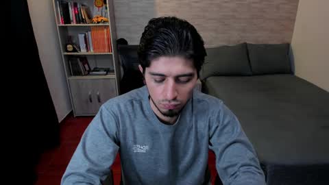 Snapshot of aaron_paul_ chatting on 11, 2, 2025 Aaron online show from 11, 2, 2025