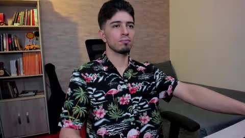 Snapshot of aaron_paul_ chatting on 2, 3, 2025 Aaron online show from 2, 3, 2025