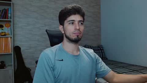 Snapshot of aaron_paul_ chatting on 21, 9, 2025 Aaron online show from 21, 9, 2025