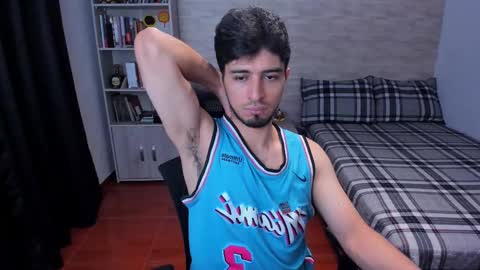 Snapshot of aaron_paul_ chatting on 23, 9, 2025 Aaron online show from 23, 9, 2025