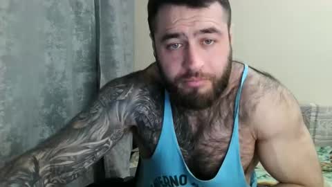 Snapshot of aaron_royal chatting on 18, 4, 2026 Davin tayl online show from 18, 4, 2026