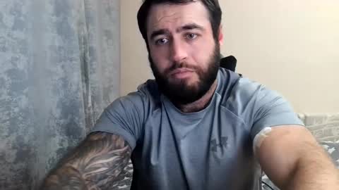 Snapshot of aaron_royal chatting on 9, 6, 2026 Davin tayl online show from 9, 6, 2026
