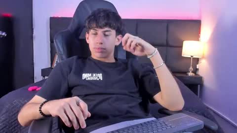 Aron online show from 30, 9, 2025