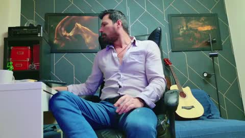 Aaron online show from 22, 1, 2025