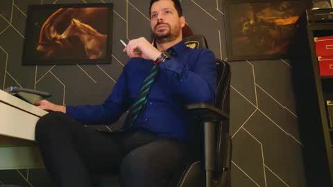 Aaron online show from 17, 2, 2025