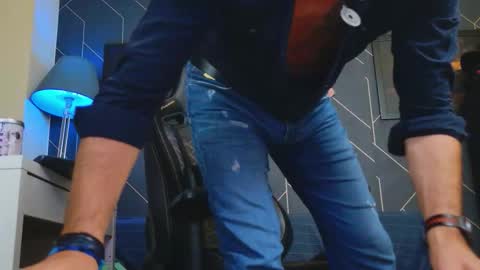 Aaron online show from 13, 9, 2025