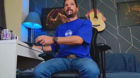 Aaron online show from 30, 9, 2025