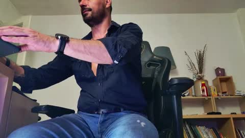 Aaron online show from 15, 5, 2026