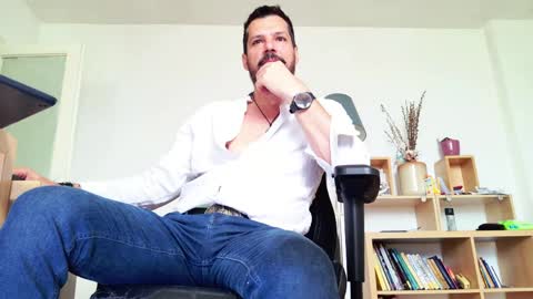 Aaron online show from 31, 5, 2026