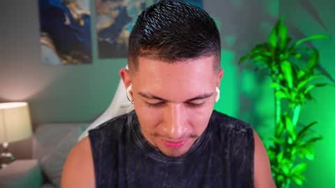 AARON  online show from 5, 1, 2025