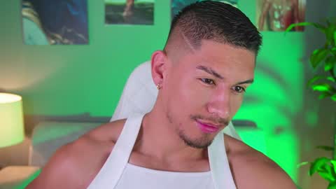 AARON  online show from 26, 1, 2025