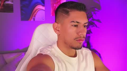 AARON  online show from 27, 1, 2025