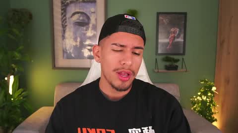 AARON  online show from 4, 2, 2025