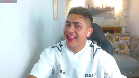 Aaron online show from 12, 9, 2025