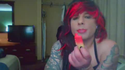 Snapshot of aaronprezent chatting on 4, 11, 2025 aaronprezent online show from 4, 11, 2025