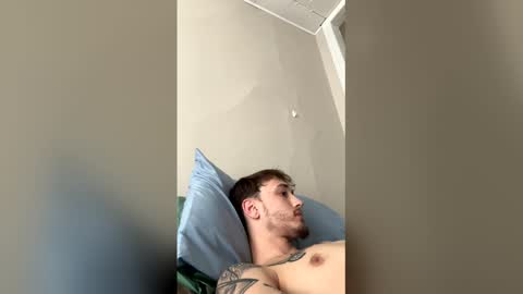 Snapshot of aazdaan chatting on 1, 4, 2026 aazdaan online show from 1, 4, 2026