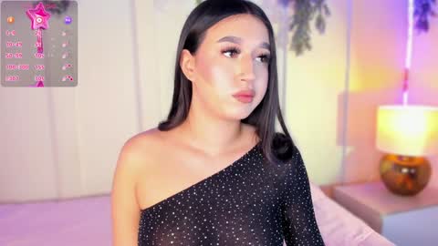 Snapshot of abbie_foxxx chatting on 6, 12, 2024 abbie online show from 6, 12, 2024