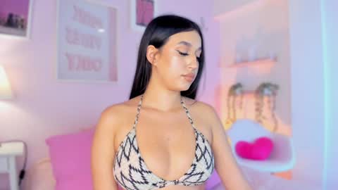 Snapshot of abbie_foxxx chatting on 5, 2, 2025 abbie online show from 5, 2, 2025