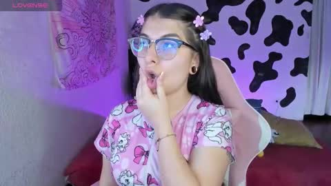 April online show from 14, 11, 2025