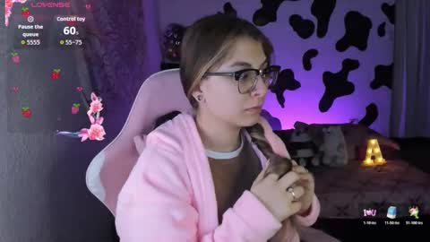 Snapshot of abbie_senjen chatting on 6, 1, 2026 April online show from 6, 1, 2026