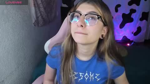 Snapshot of abbie_senjen chatting on 27, 2, 2026 April online show from 27, 2, 2026