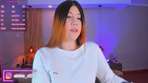 Snapshot of abbieedmond chatting on 25, 10, 2025 Abbie Edmond online show from 25, 10, 2025