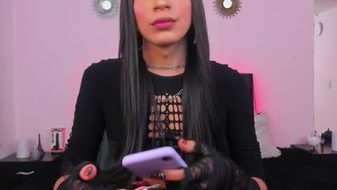 Abbigail Fuster  online show from 29, 1, 2025