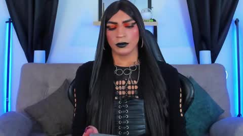 Abbigail Fuster  online show from 22, 5, 2026