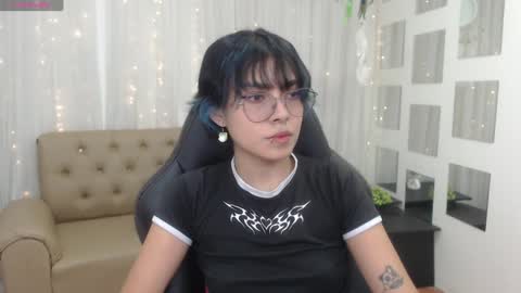 Snapshot of abbiross chatting on 20, 12, 2024 Abbi online show from 20, 12, 2024