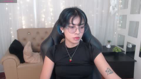 Snapshot of abbiross chatting on 22, 12, 2024 Abbi online show from 22, 12, 2024