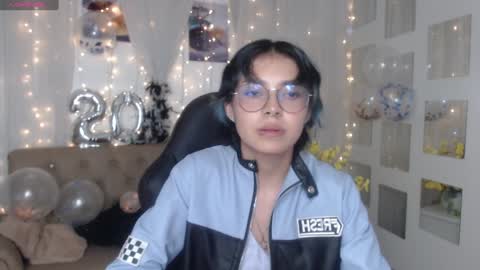 Snapshot of abbiross chatting on 7, 1, 2025 Abbi online show from 7, 1, 2025