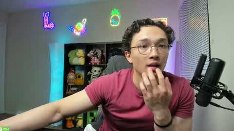 Snapshot of abbuddy920236 chatting on 30, 10, 2025 buddy online show from 30, 10, 2025