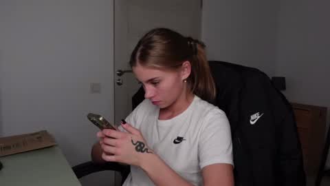 ABBY LAKER online show from 8, 1, 2025