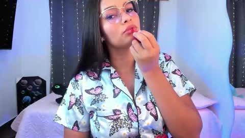 Snapshot of abby_parker1 chatting on 29, 10, 2025 Abby online show from 29, 10, 2025