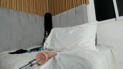 abby_swett1 online show from 15, 2, 2026