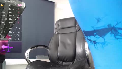 Vannesa online show from 4, 3, 2025