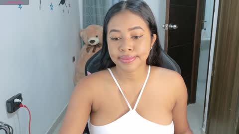 Snapshot of abby_tits chatting on 10, 12, 2024 ABBY online show from 10, 12, 2024