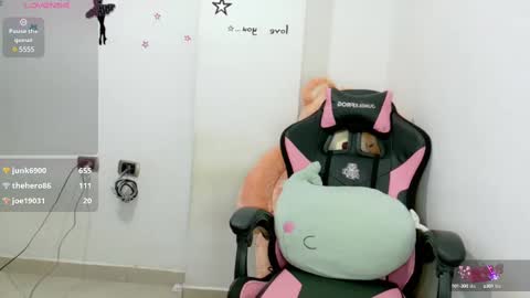 Snapshot of abby_tits chatting on 2, 3, 2025 ABBY online show from 2, 3, 2025