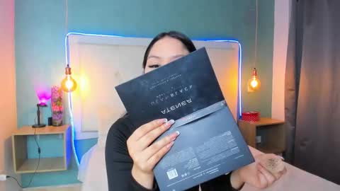 Abby Dixon  online show from 4, 3, 2026